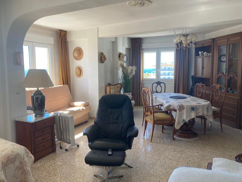 2 спальная комната квартира продается