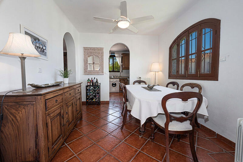 2 bedroom Country House for sale 2 bedroom Country House for sale
