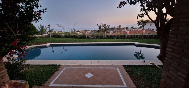7 bedroom Villa for sale