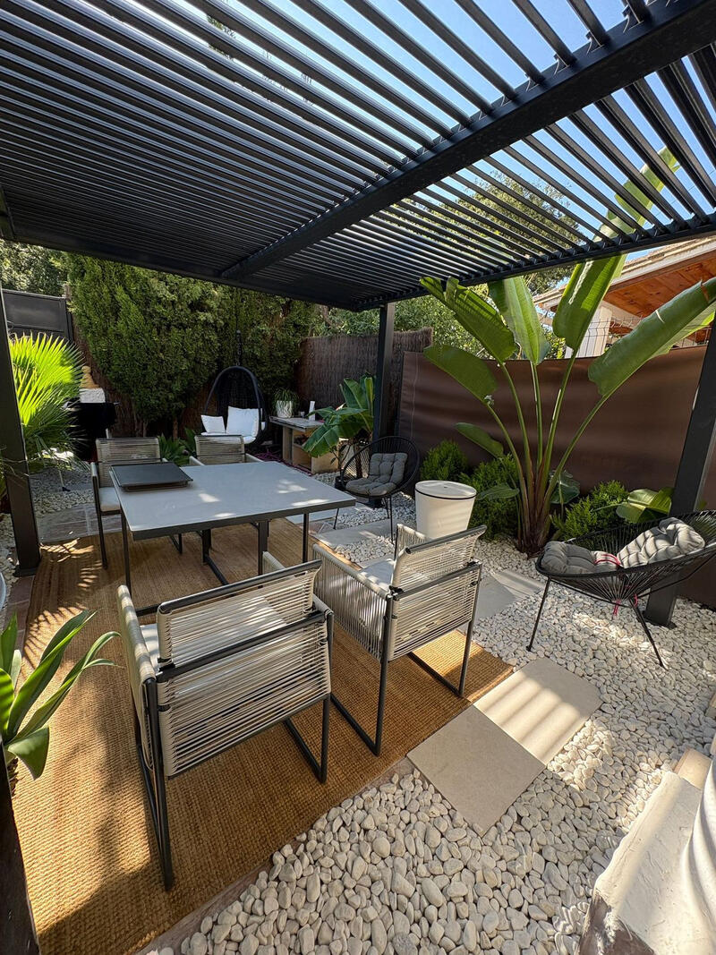 Adosado en venta en Elviria, Málaga