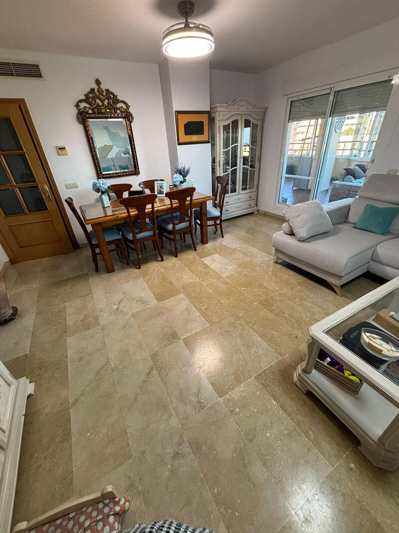 4 bedroom Apartment for sale