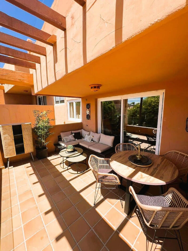 Apartamento en venta en Elviria, Málaga