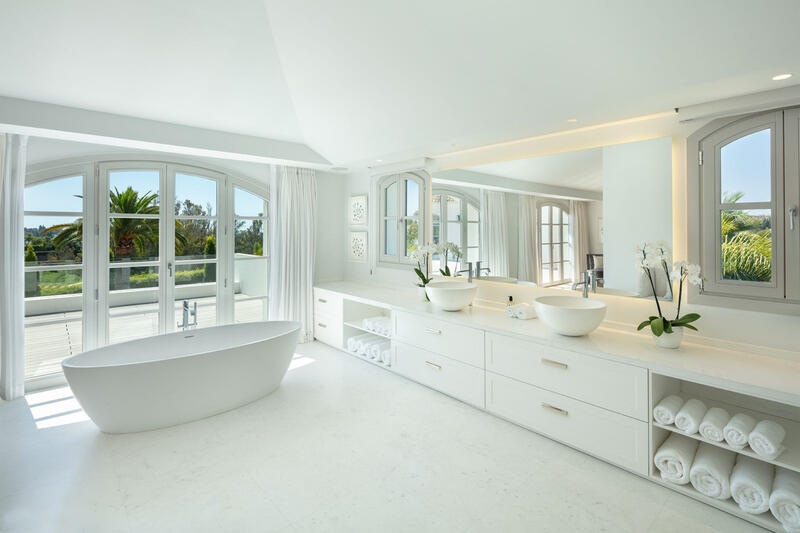 6 bedroom Villa for sale