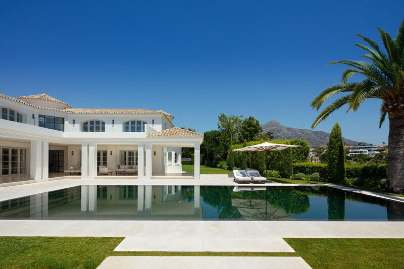 6 bedroom Villa for sale