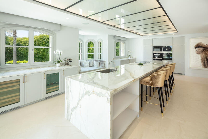 6 bedroom Villa for sale