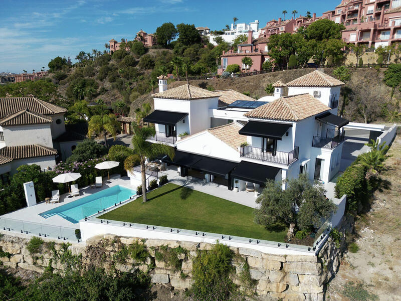 Villa til salg i La Quinta, Málaga
