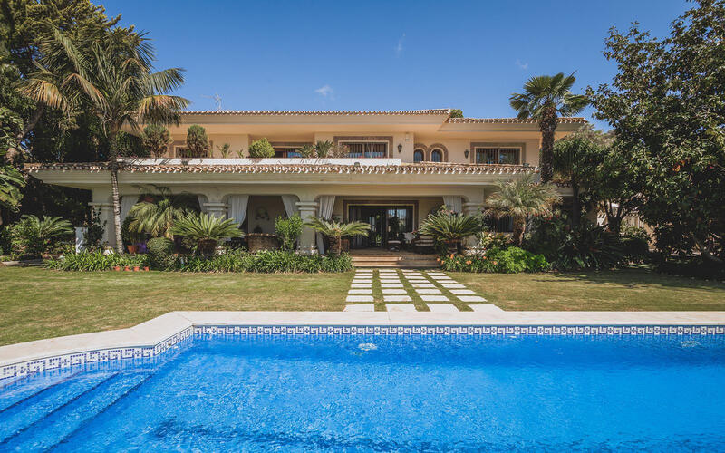 Villa till salu i Marbella, Málaga