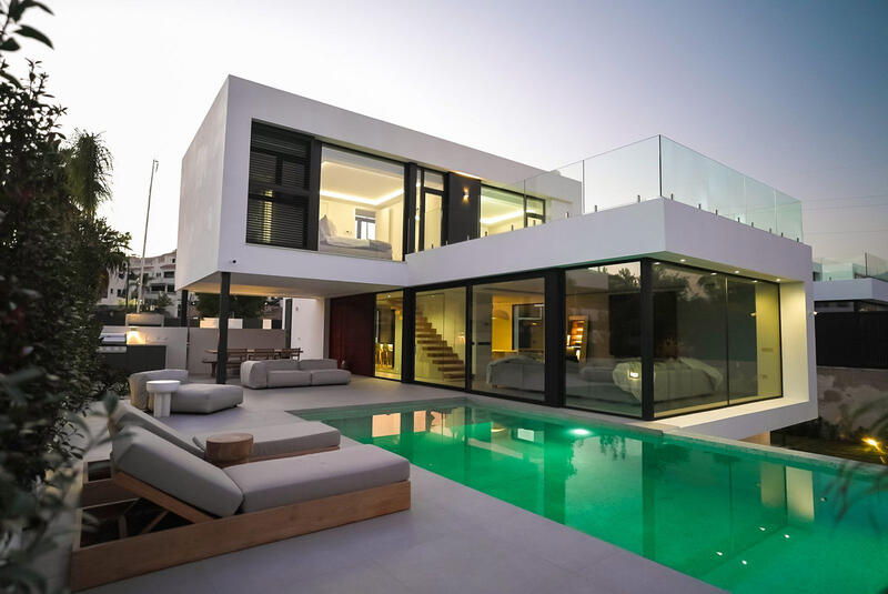 Villa à vendre dans New Golden Mile, Málaga