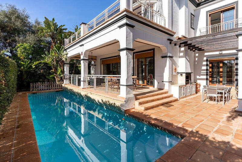 Villa Te koop in Marbella, Málaga