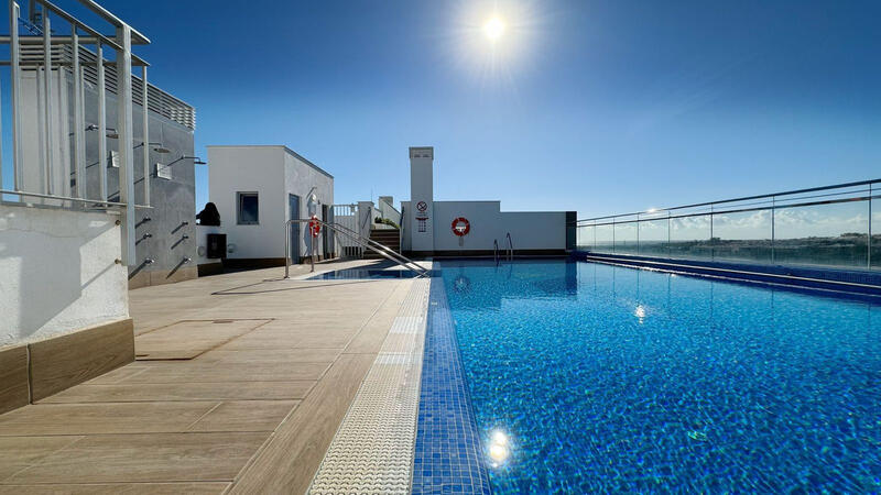 Leilighet til salgs i Nueva Andalucia, Málaga