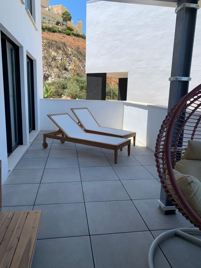 квартира продается в Esmeralda (La Cala del Moral), Málaga