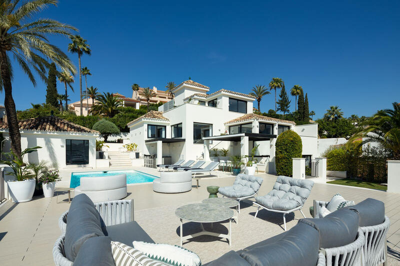 Villa à vendre dans Nueva Andalucia, Málaga