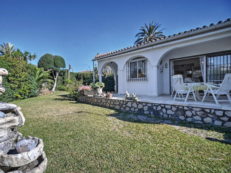 Villa for sale in Marbesa, Málaga