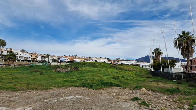 Jord til salg i Estepona, Málaga