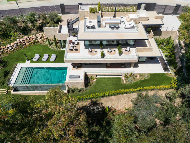 Villa til salgs i Marbella, Málaga