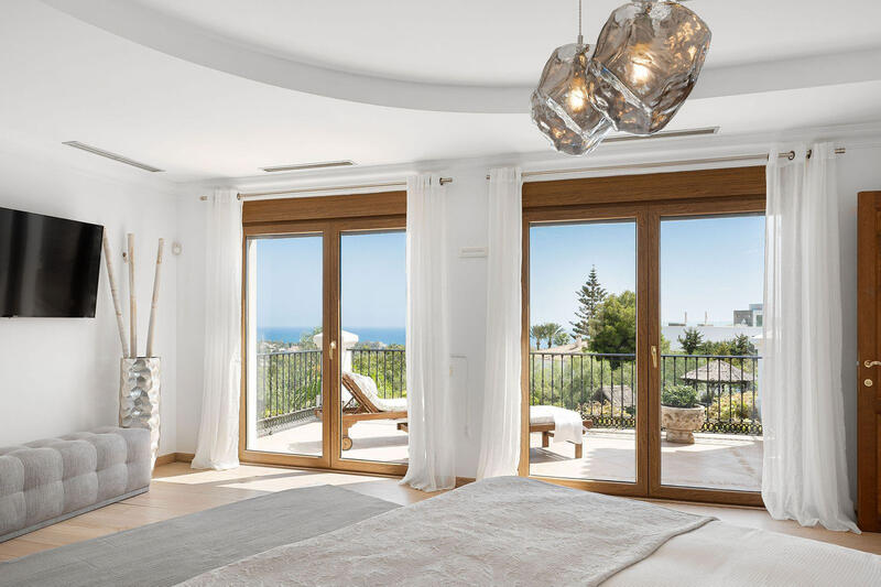 6 bedroom Villa for sale