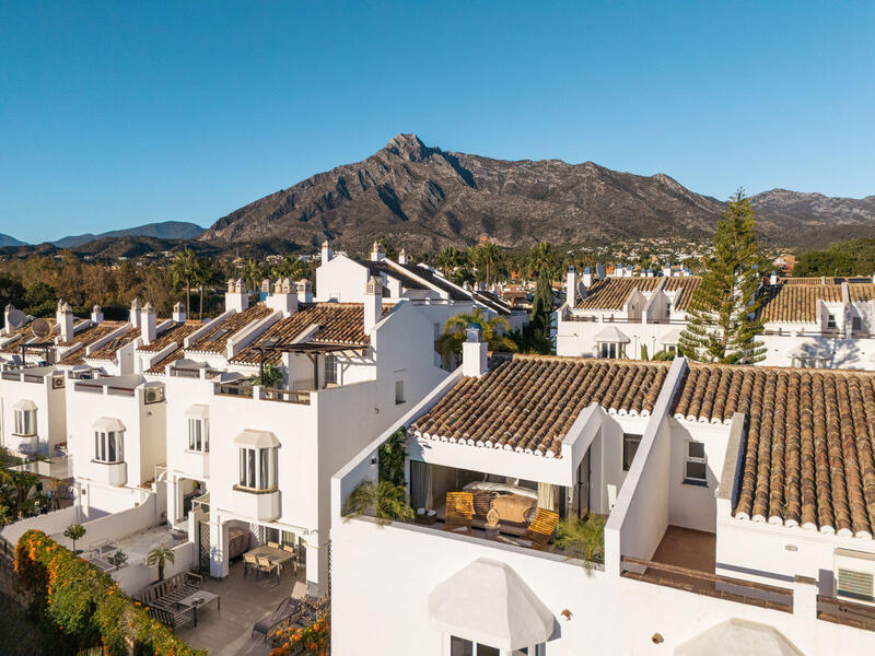 Townhouse for sale in Golden Mile, Málaga