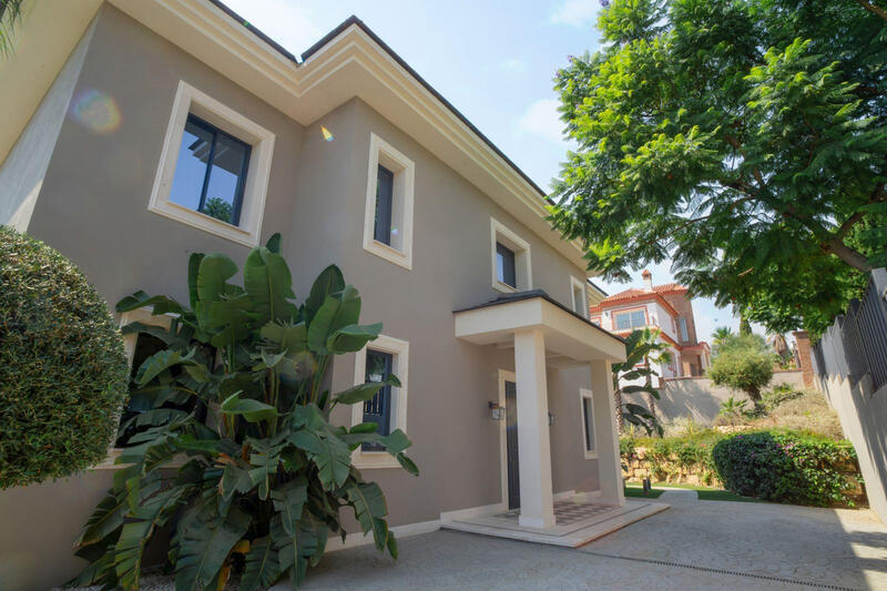 6 soveværelse Villa til salg