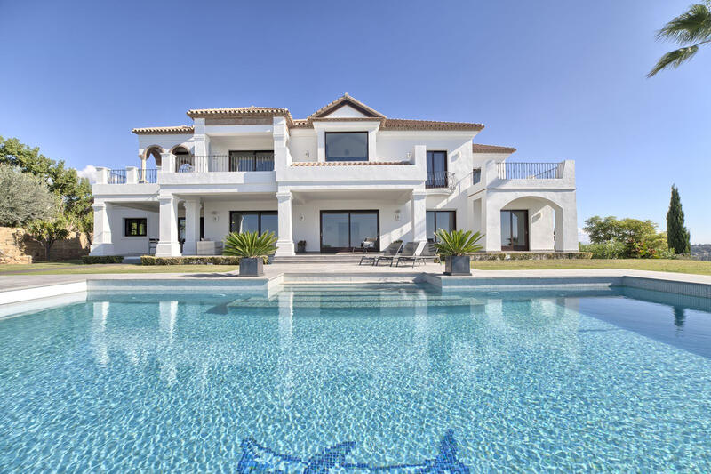 Villa Te koop in Los Flamingos, Málaga