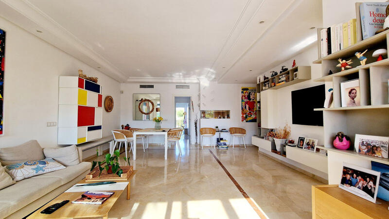 3 bedroom Apartment for sale