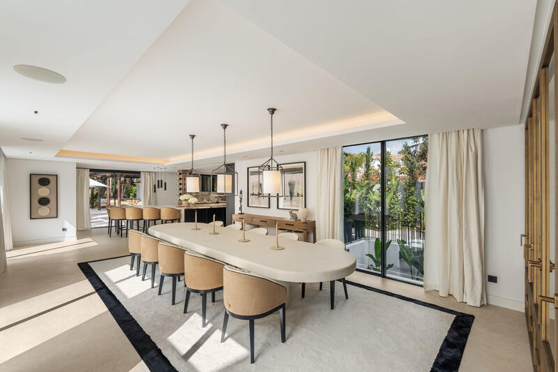 5 bedroom Villa for sale