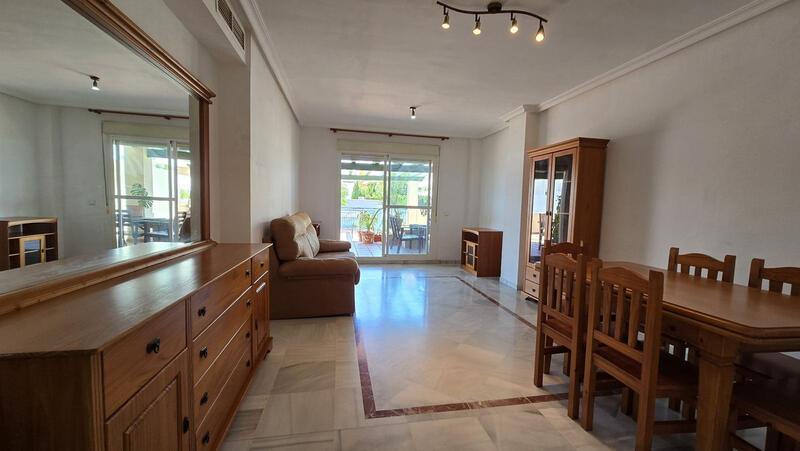 3 bedroom Apartment for sale