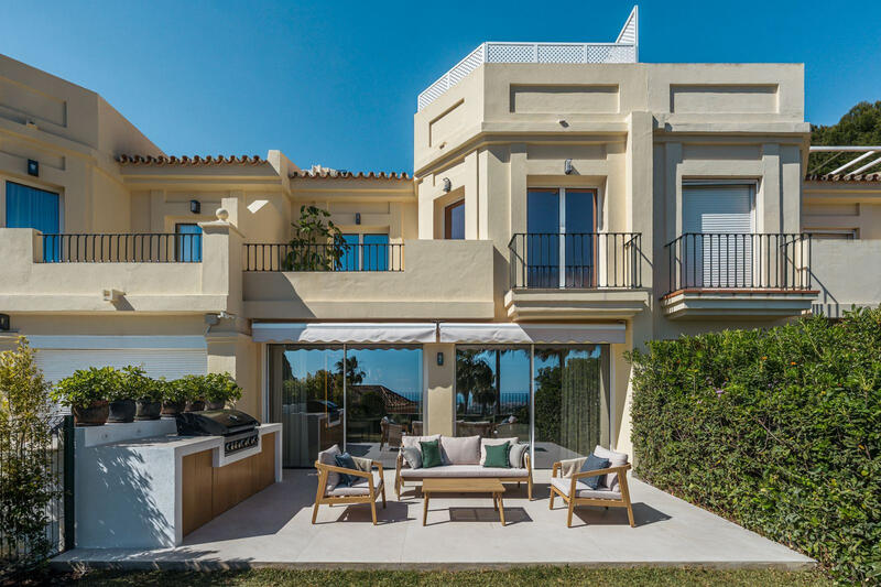 Townhouse for sale in La Quinta, Málaga