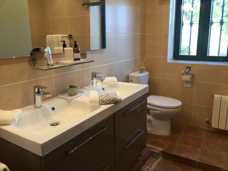 6 Cuarto Villa en venta