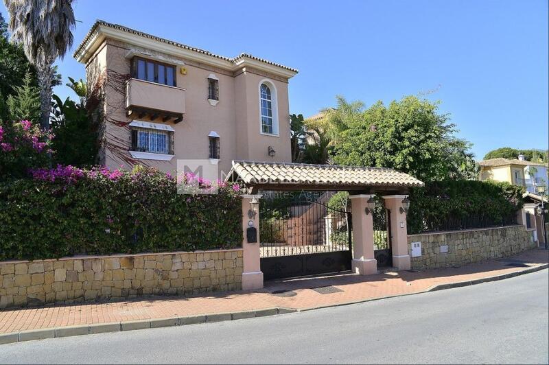 4 bedroom Villa for sale