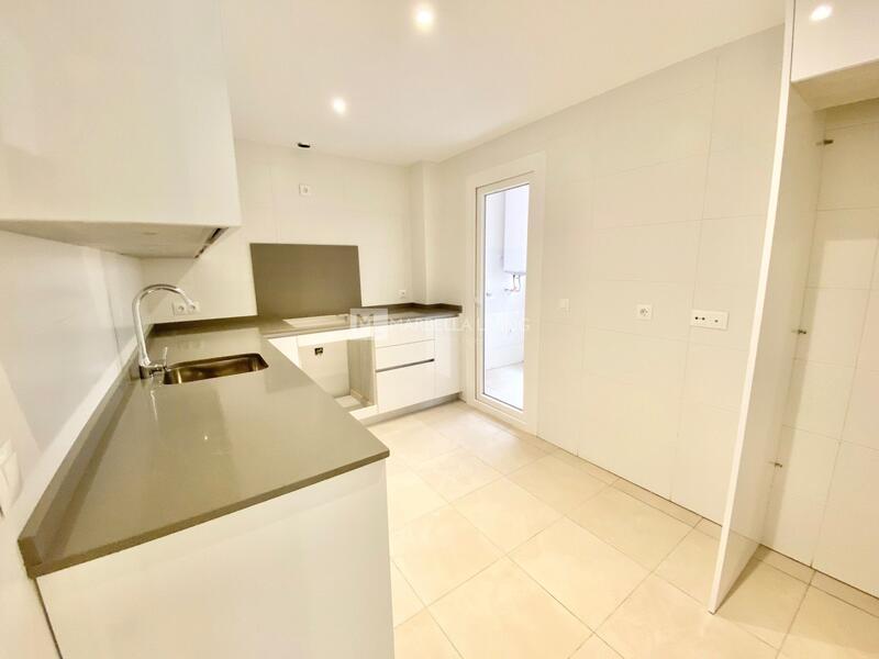 3 bedroom Apartment for Long Term Rent