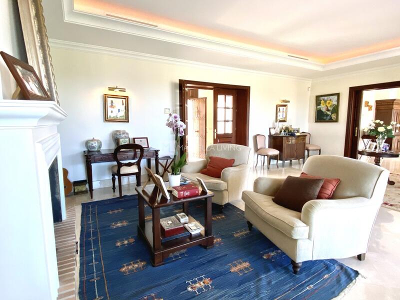 5 bedroom Villa for sale