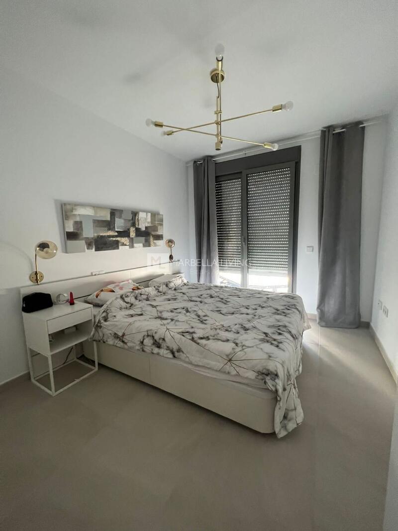 3 bedroom Apartment for Long Term Rent