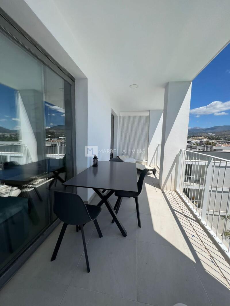 3 bedroom Apartment for Long Term Rent