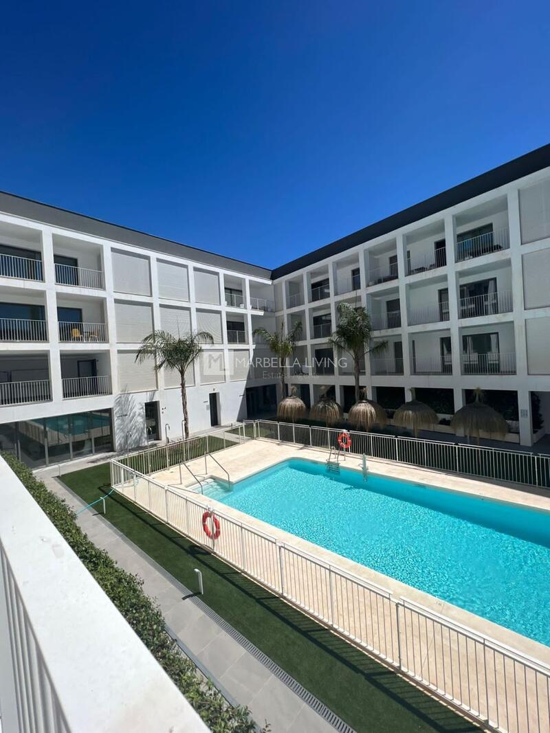 3 bedroom Apartment for Long Term Rent