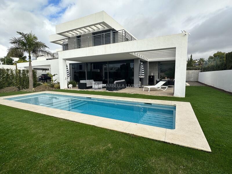 3 bedroom Villa for Long Term Rent