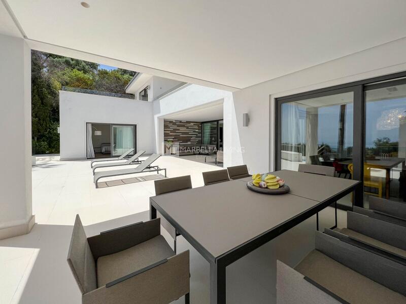 5 bedroom Villa for sale