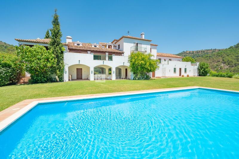 Villa til salgs i Estepona, Málaga