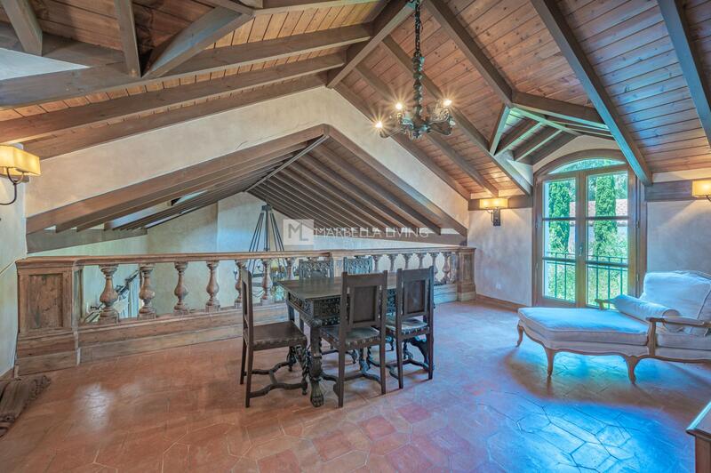 10 bedroom Villa for sale