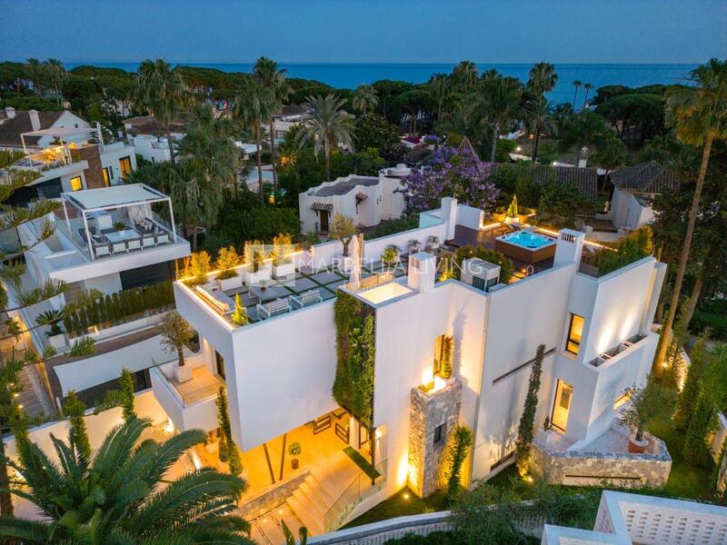 Villa til salgs i Golden Mile, Málaga
