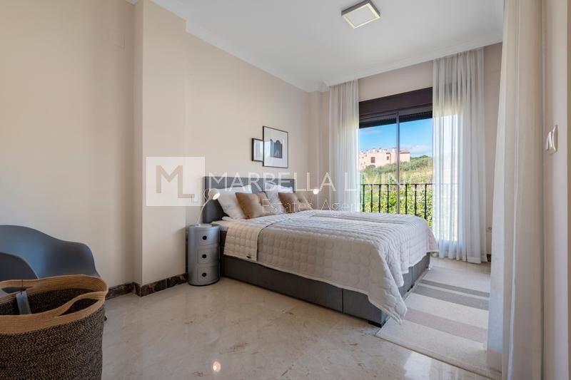 4 Schlafzimmer Landhaus zu verkaufen