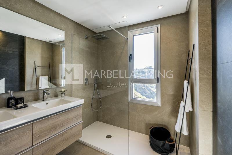 3 bedroom Townhouse for sale