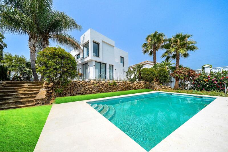 Villa til salg i Nueva Andalucia, Málaga