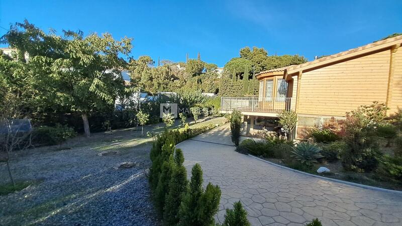 4 Cuarto Villa en venta