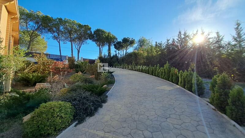 4 Cuarto Villa en venta