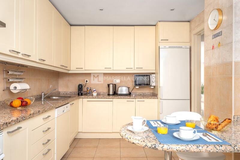 3 bedroom Apartment for Short Term Rent