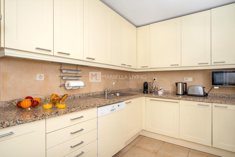 3 bedroom Apartment for Short Term Rent