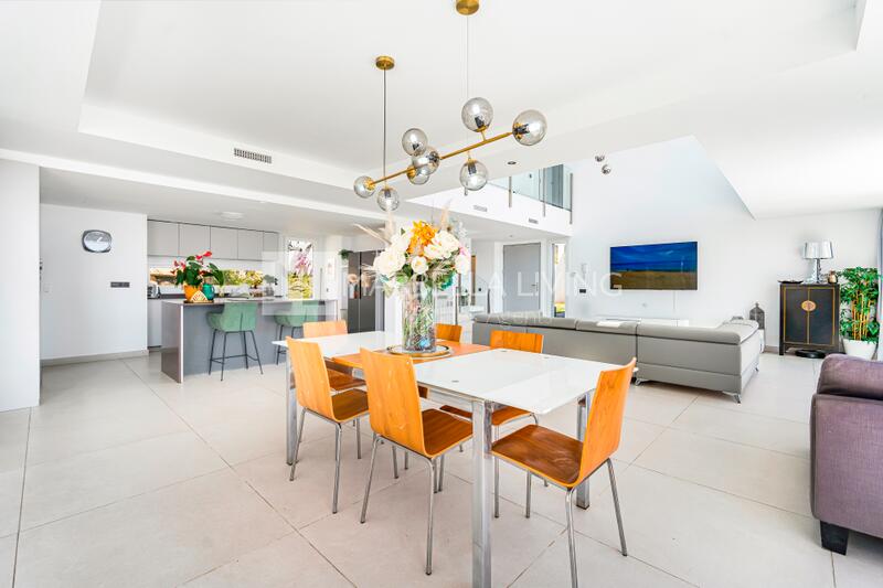 4 Cuarto Villa en venta