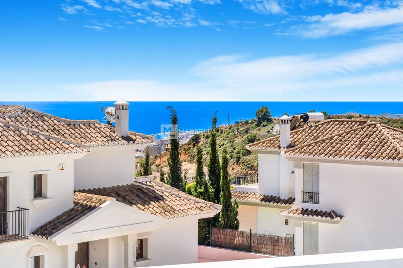4 Cuarto Villa en venta