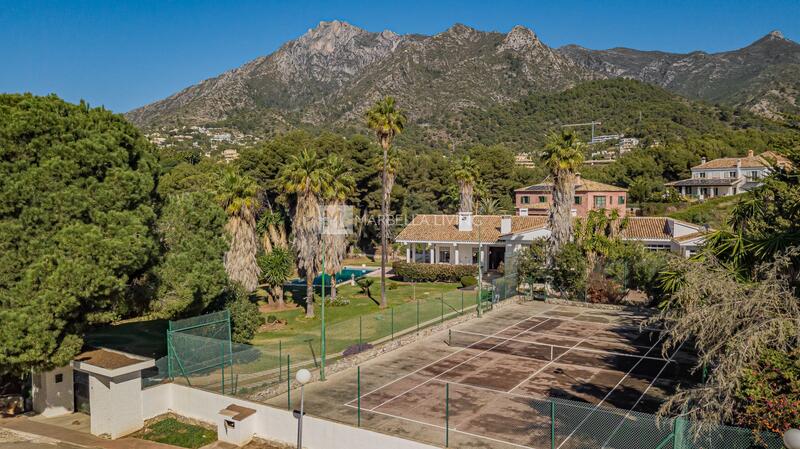 7 bedroom Villa for sale