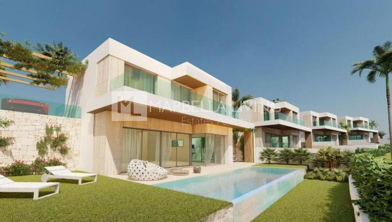 Villa Te koop in Estepona, Málaga